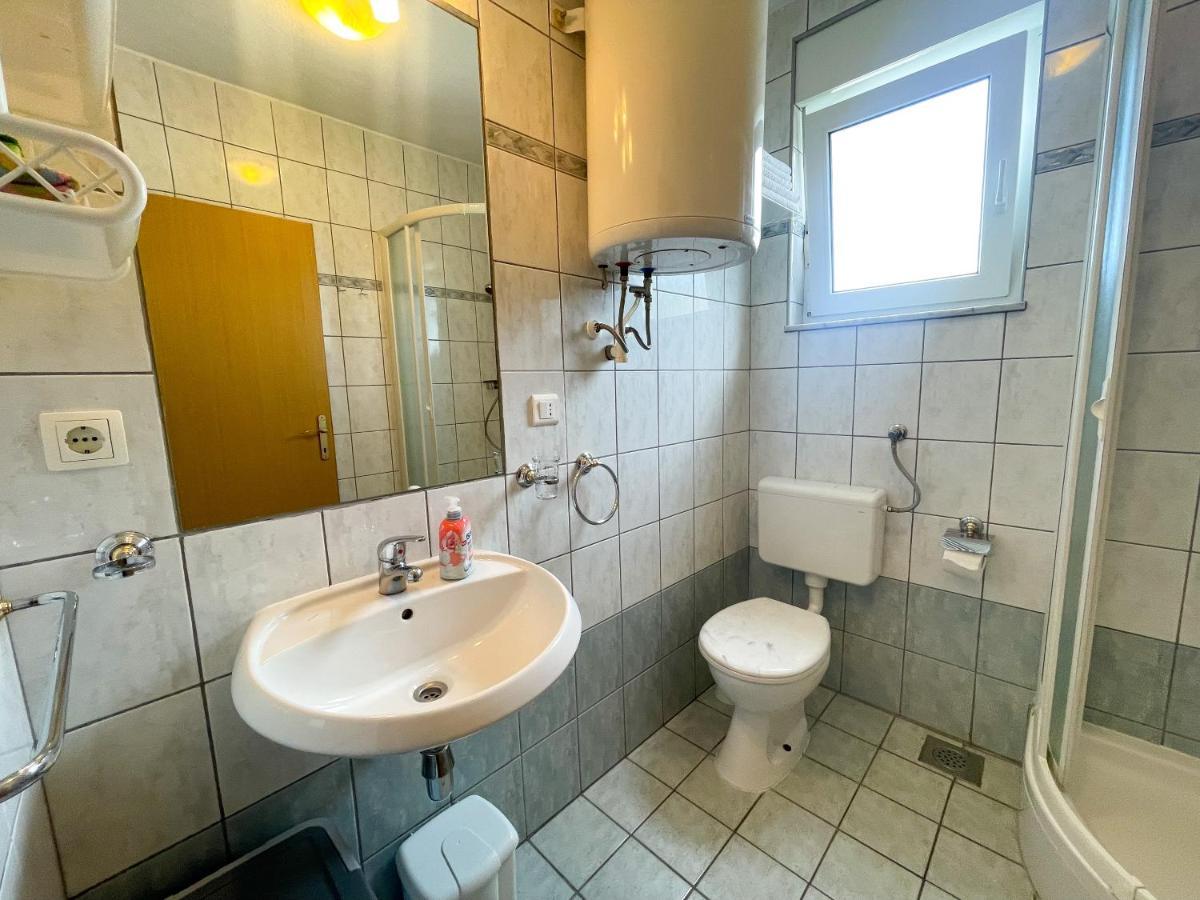 Apartmani Toni Dramalj Exteriör bild