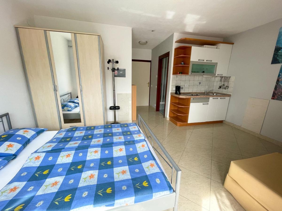 Apartmani Toni Dramalj Exteriör bild