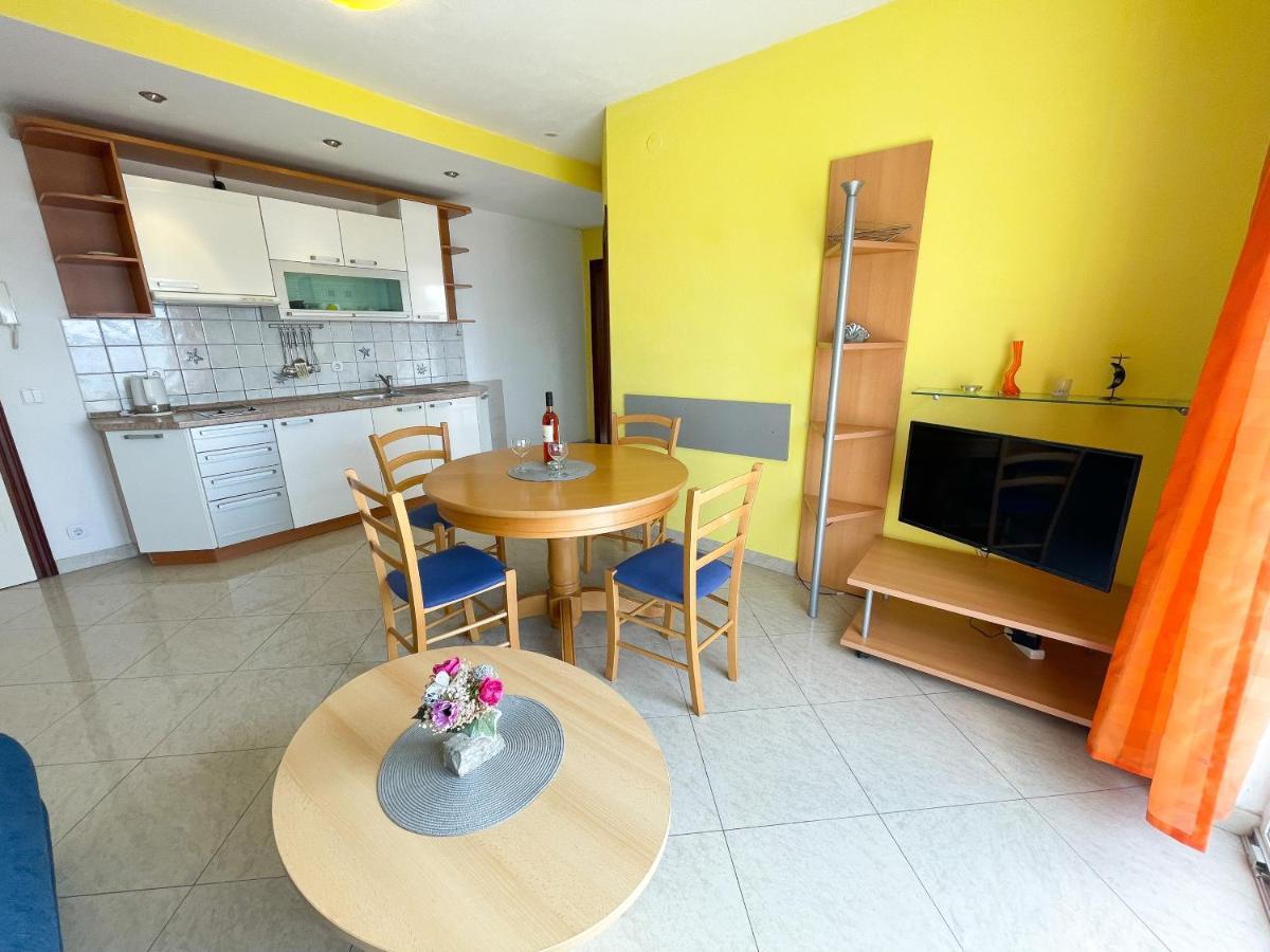 Apartmani Toni Dramalj Exteriör bild