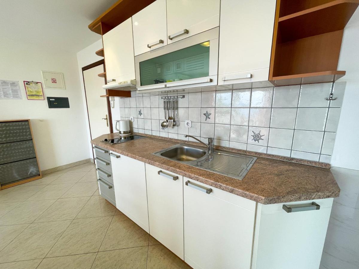 Apartmani Toni Dramalj Exteriör bild
